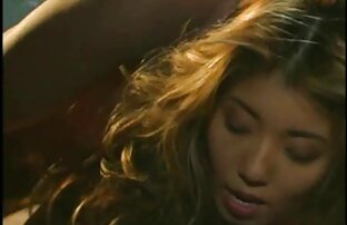 XXX A linda Nicole esfrega-se até ao lesbicas pormo fim depois de uma provocação sexy