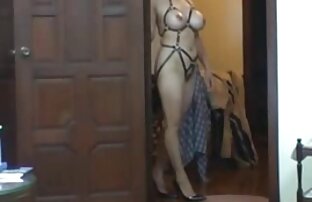 XXX Encontro Slam-21yo a beleza asiática é fodida por um tipo branco lesbicas se lambendo mais velho - parte 1
